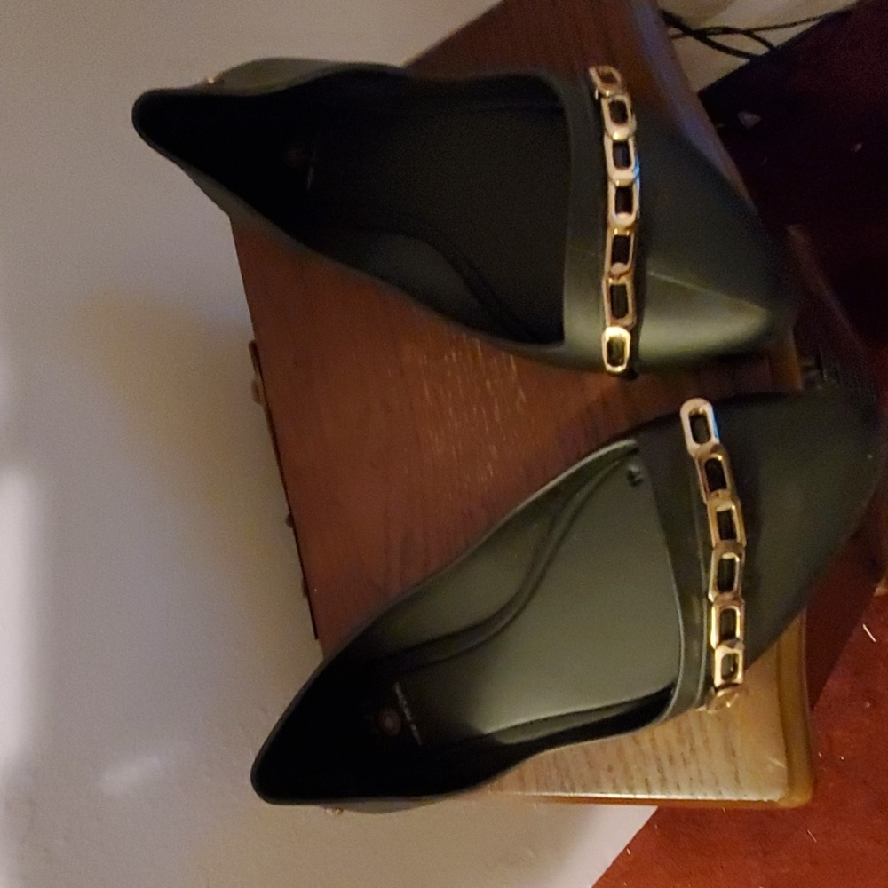 Dizzy Black Shoes- flats - Picture 3 of 6